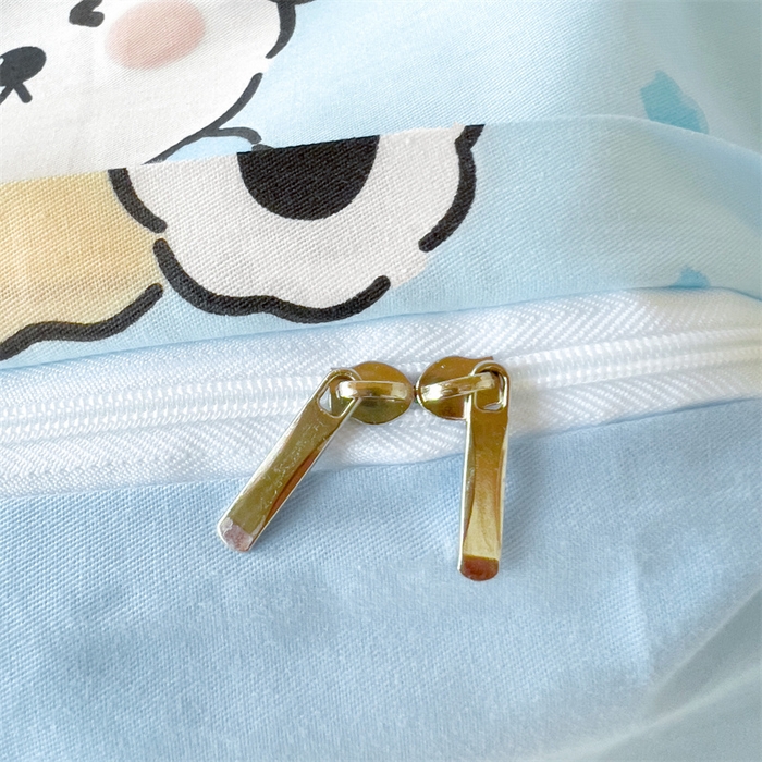 91家纺网 家纺一手货源 找家纺 名兮家居 2024新款全棉印花学生款多件套 斑点狗