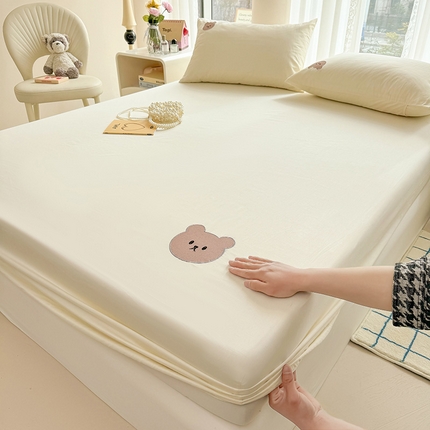 91家纺网 家纺一手货源 找家纺 居眠 2024新款A类全棉米乐熊单层床笠 米乐熊 米白