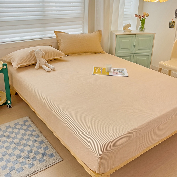 91家纺网 家纺一手货源 找家纺 楠沐家纺 2025新款亲肤印花芦荟棉水洗棉床笠系列 相遇黄