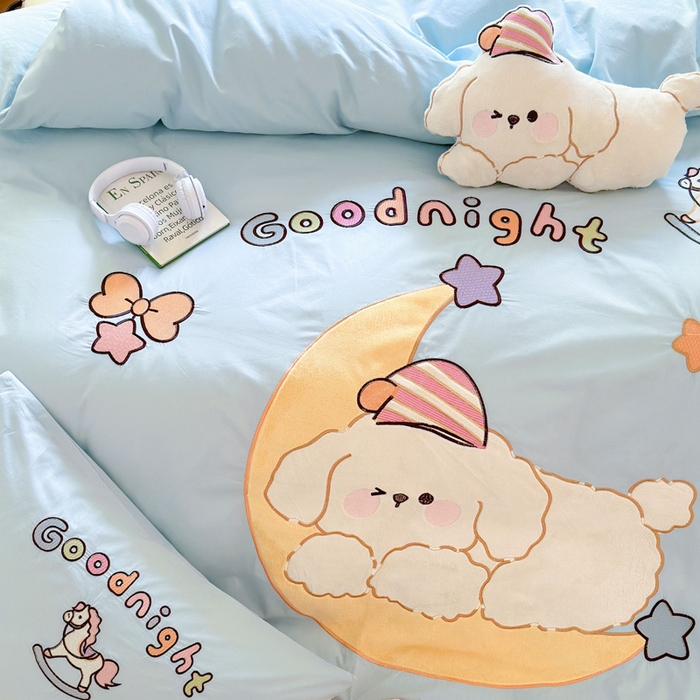 91家纺网 家纺一手货源 找家纺 （总）红番天家居馆 2025新款A类全棉水洗棉贴布绣四件套-月儿弯弯