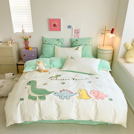 91家纺网 家纺一手货源 找家纺 （总）涵宸 2024新款全棉贴布绣小清新卡通系列四件套