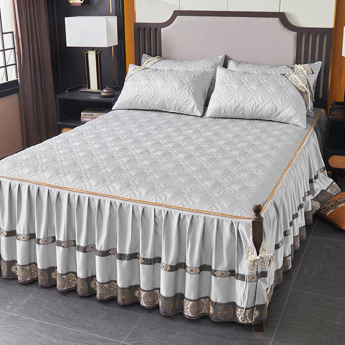 91家纺网 家纺一手货源 找家纺 罗艺轩 2024新款贡缎夹棉中国风新中式系列床裙三件套 中国风-迷雾灰