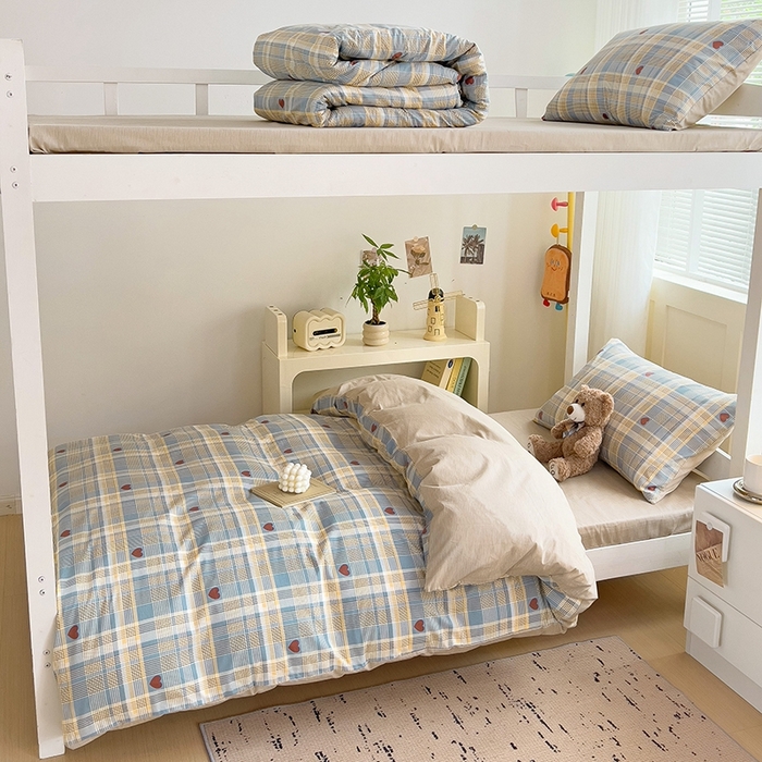 91家纺网 家纺一手货源 找家纺 麦伦家居 2024新款40支13372全棉斜纹学生上下铺床品系列 律动蓝