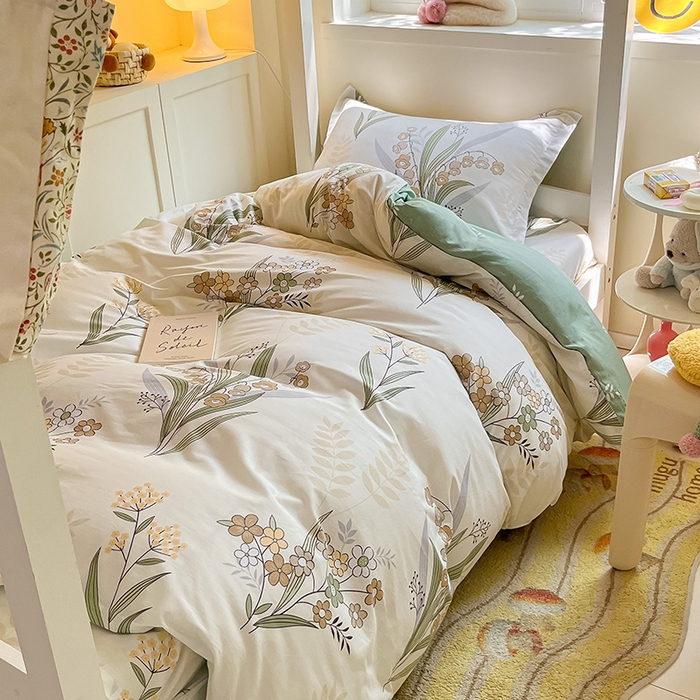 91家纺网 家纺一手货源 找家纺 菲梵家纺 2024新款全棉喷气小清新宿舍上下铺学生三件套 铃兰花语