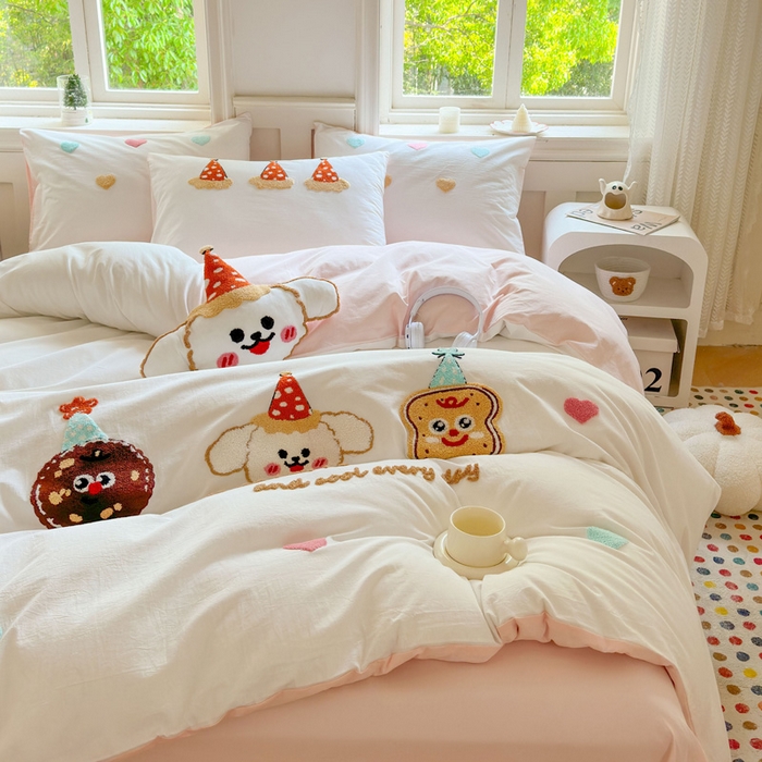 91家纺网 家纺一手货源 找家纺 （总）红番天家居馆 2025新款A类全棉水洗棉毛巾绣四件套-宠物饼干