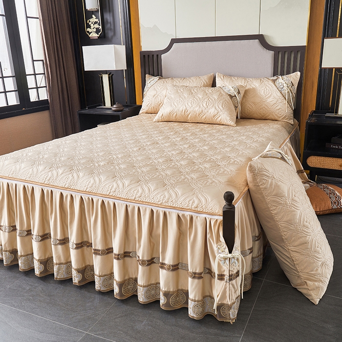 91家纺网 家纺一手货源 找家纺 罗艺轩 2024新款贡缎夹棉中国风新中式系列床裙三件套 中国风-香槟