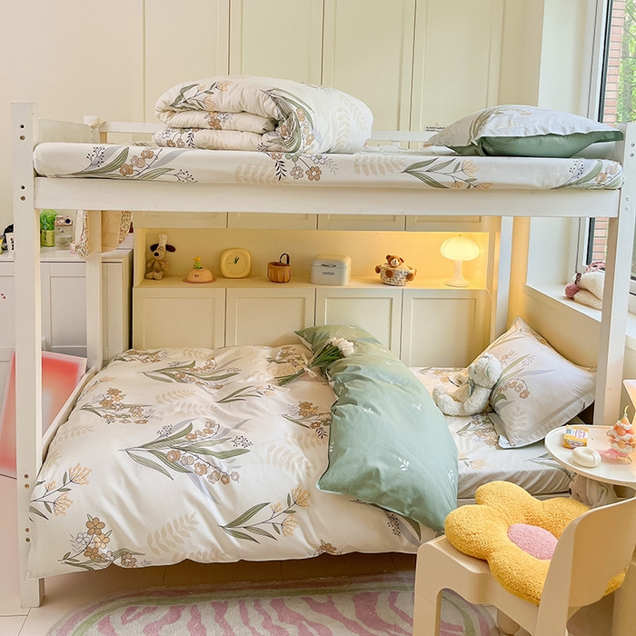 91家纺网 家纺一手货源 找家纺 菲梵家纺 2024新款全棉喷气小清新宿舍上下铺学生三件套 铃兰花语