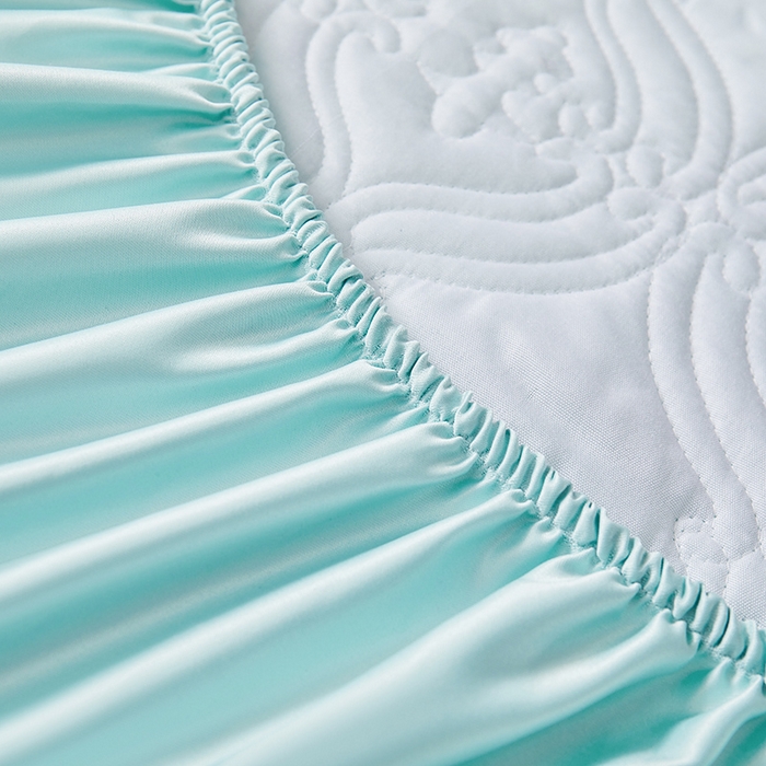 91家纺网 家纺一手货源 找家纺 （总）罗艺轩 2024新款贡缎夹棉中国风新中式系列床裙三件套