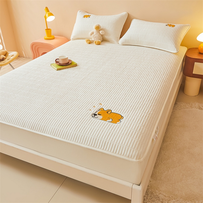 91家纺网 家纺一手货源 找家纺 2025新品高克重A类原棉夹棉床笠刺绣绣花柯基熊猫床笠三件套 床笠款-柯基-皓月白