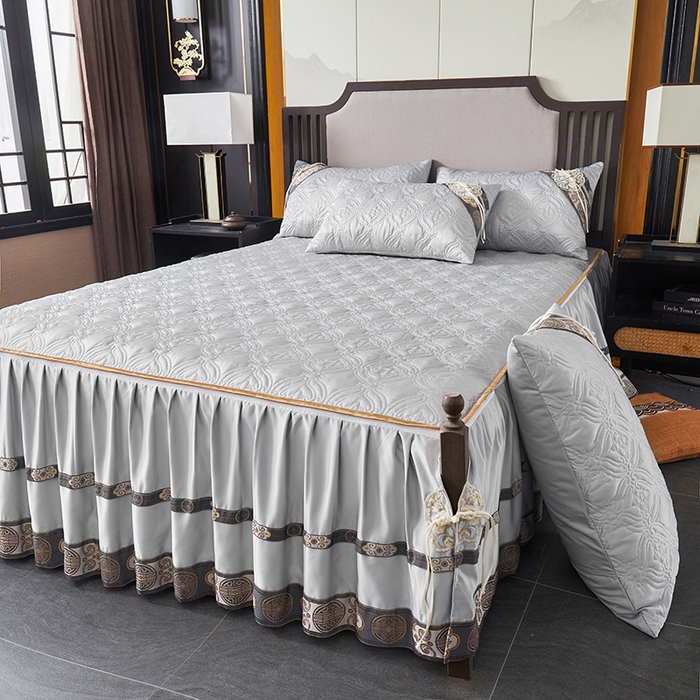 91家纺网 家纺一手货源 找家纺 罗艺轩 2024新款贡缎夹棉中国风新中式系列床裙三件套 中国风-迷雾灰