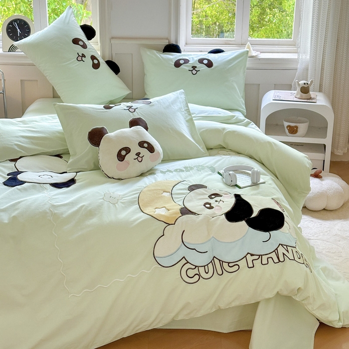 91家纺网 家纺一手货源 找家纺 （总）红番天家居馆 2025新款A类全棉水洗棉贴布绣四件套-熊猫奔奔