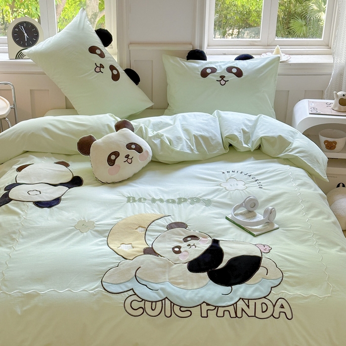 91家纺网 家纺一手货源 找家纺 （总）红番天家居馆 2025新款A类全棉水洗棉贴布绣四件套-熊猫奔奔