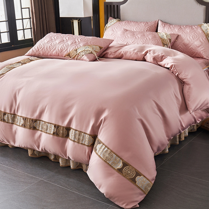 91家纺网 家纺一手货源 找家纺 罗艺轩 2024新款贡缎夹棉中国风新中式系列床裙款四件套 中国风-宫粉