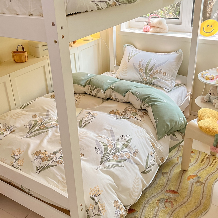 91家纺网 家纺一手货源 找家纺 菲梵家纺 2024新款全棉喷气小清新宿舍上下铺学生三件套 铃兰花语