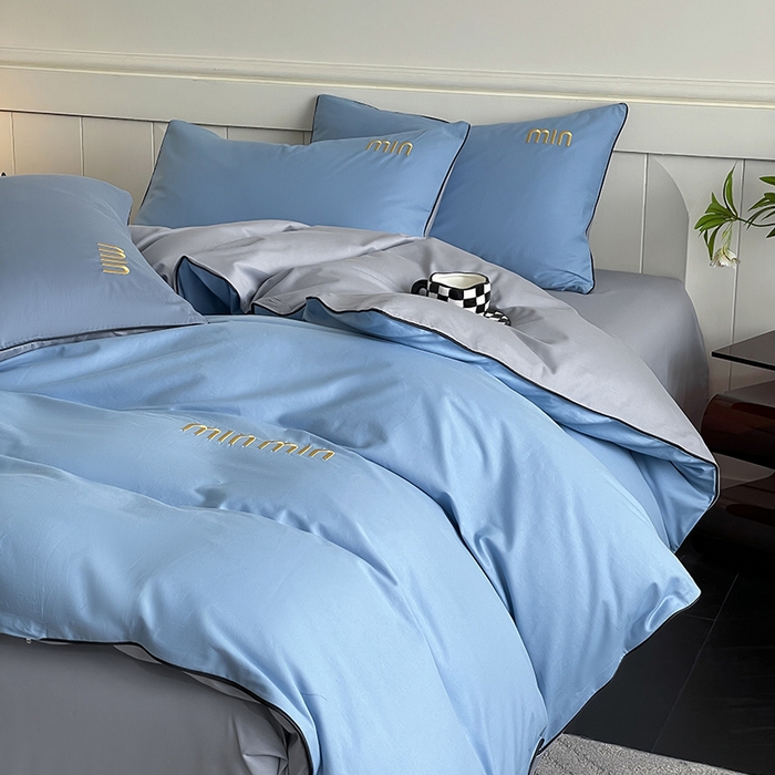 91家纺网 家纺一手货源 找家纺 澳梵家居 2024新款全棉嵌绳四件套--minmin系列 minmin绅士蓝灰