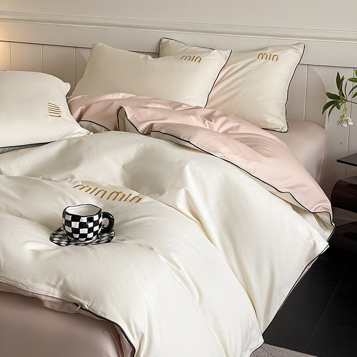 91家纺网 家纺一手货源 找家纺 澳梵家居 2024新款全棉嵌绳四件套--minmin系列 minmin奶昔白-白桃粉