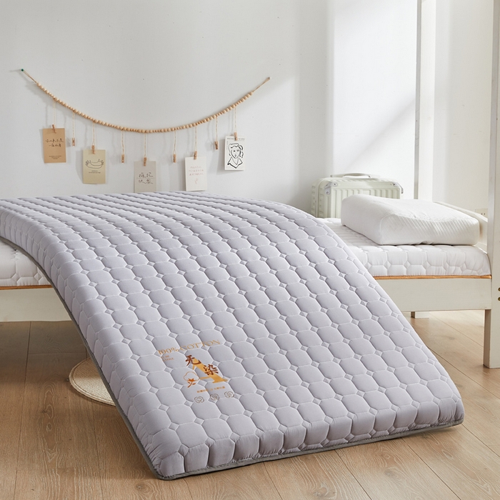 91家纺网 家纺一手货源 找家纺 鹿辉家居（原吉欧力） 2024新款柔肤棉新疆棉花床垫 灰色