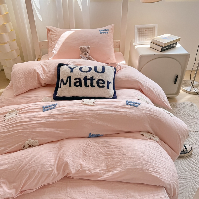 91家纺网 家纺一手货源 找家纺 （总）韩巢家纺 2024新款学生宿舍寝室上下铺超柔水洗棉毛巾绣单件被套-小白熊（提供卖家秀）