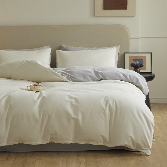 91家纺网 家纺一手货源 找家纺 澳梵家居 2024新款秋冬纯色全棉磨毛四件套--素色如锦系列 奶白-幻影灰