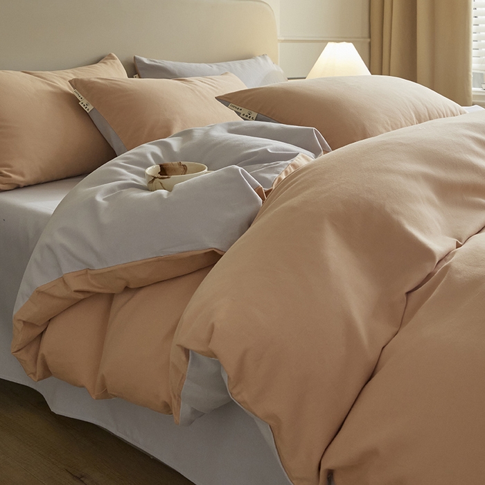 91家纺网 家纺一手货源 找家纺 澳梵家居 2024新款秋冬纯色全棉磨毛四件套--素色如锦系列 南瓜橘-幻影灰