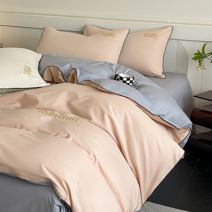 91家纺网 家纺一手货源 找家纺 澳梵家居 2024新款全棉嵌绳四件套--minmin系列 minmin白桃粉灰