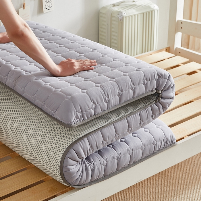 91家纺网 家纺一手货源 找家纺 鹿辉家居（原吉欧力） 2024新款柔肤棉新疆棉花床垫 灰色