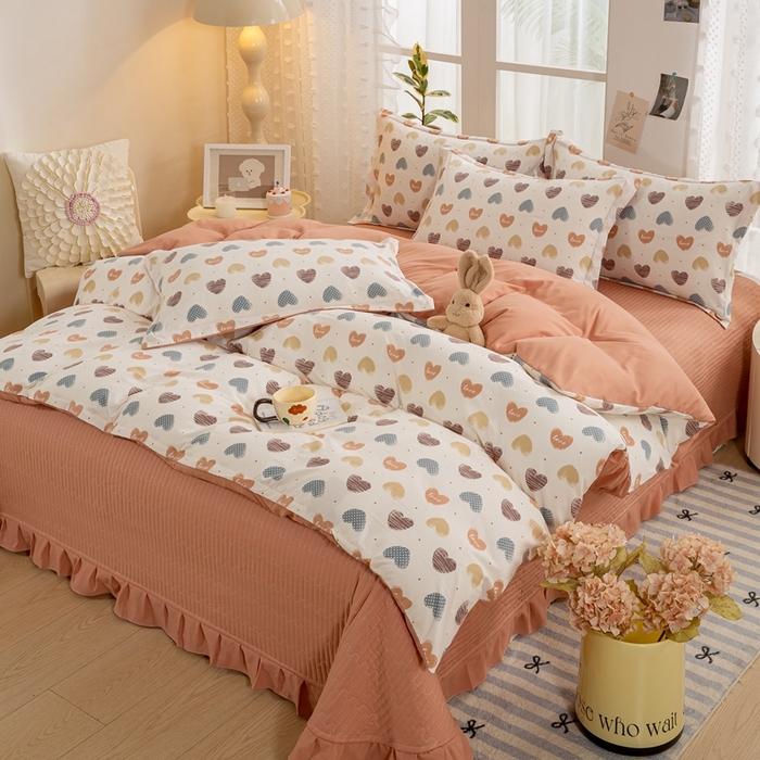 91家纺网 家纺一手货源 找家纺 富之航家纺 2024新款小清新床盖四件套公主风提花针织棉床盖四件套 比心