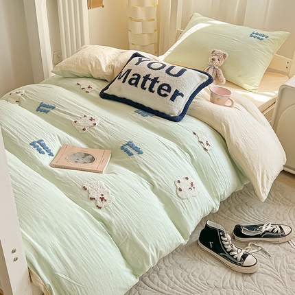 韩巢家纺 2024新款学生宿舍寝室上下铺超柔水洗棉毛巾绣被套床单三件套-小白熊（提供卖家秀） 小白熊 浅绿黄