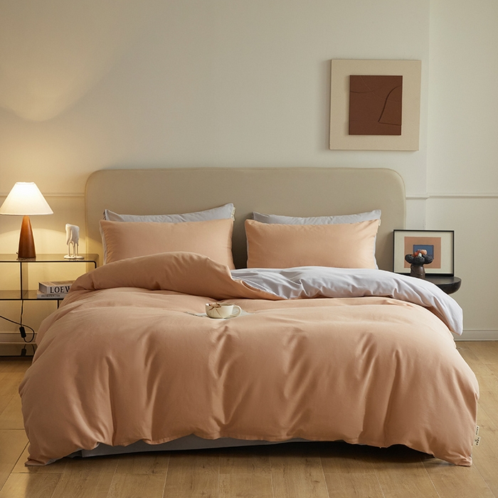 91家纺网 家纺一手货源 找家纺 澳梵家居 2024新款秋冬纯色全棉磨毛四件套--素色如锦系列 南瓜橘-幻影灰