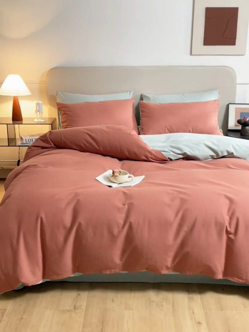 91家纺网 家纺一手货源 找家纺 澳梵家居 2024新款秋冬纯色全棉磨毛四件套--素色如锦系列 珊瑚橙-幻影灰