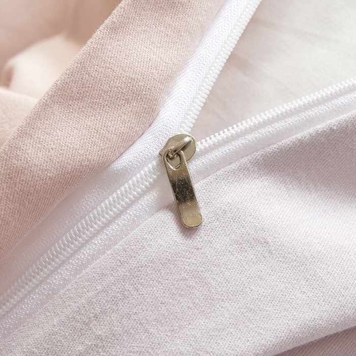 91家纺网 家纺一手货源 找家纺 澳梵家居 2024新款秋冬纯色全棉磨毛四件套--素色如锦系列 珊瑚粉-雪莲紫