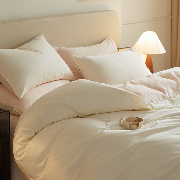 91家纺网 家纺一手货源 找家纺 澳梵家居 2024新款秋冬纯色全棉磨毛四件套--素色如锦系列 奶白-椰奶粉