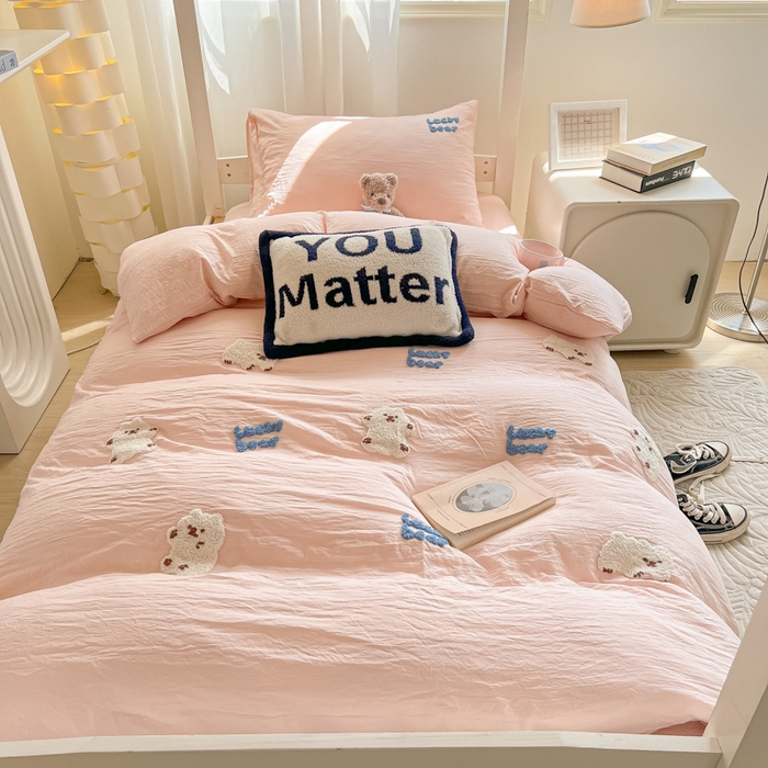 91家纺网 家纺一手货源 找家纺 （总）韩巢家纺 2024新款学生宿舍寝室上下铺超柔水洗棉毛巾绣单件被套-小白熊（提供卖家秀）