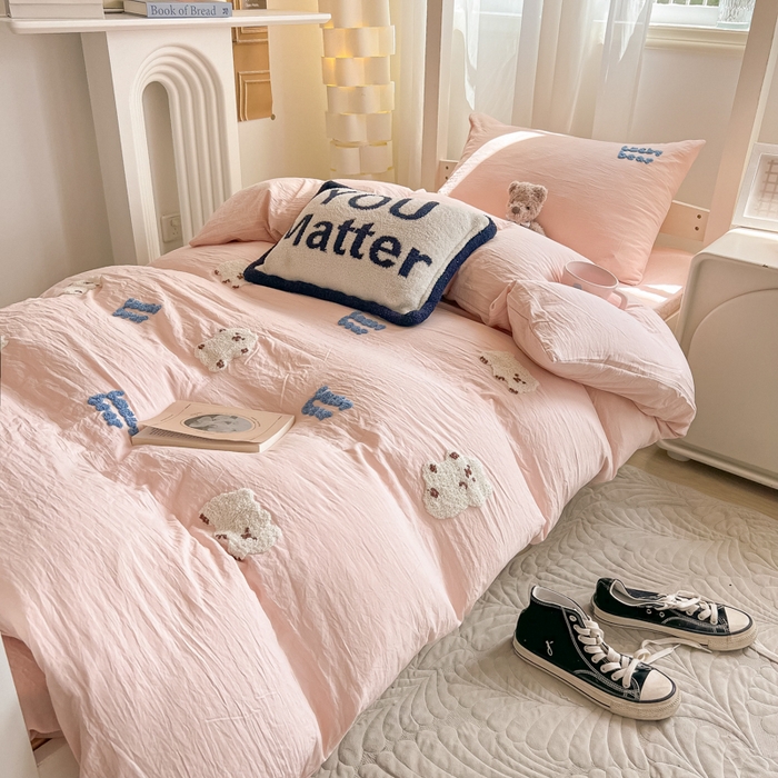 91家纺网 家纺一手货源 找家纺 （总）韩巢家纺 2024新款学生宿舍寝室上下铺超柔水洗棉毛巾绣单件被套-小白熊（提供卖家秀）