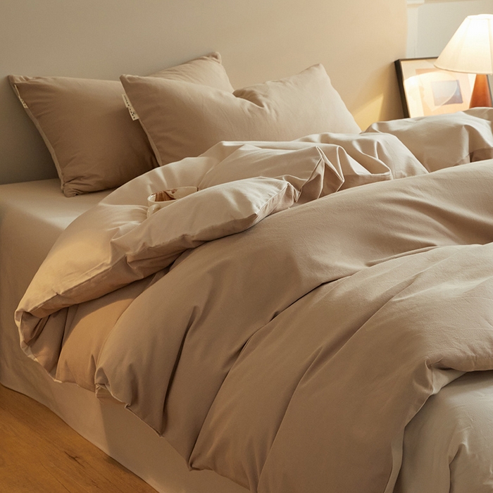 91家纺网 家纺一手货源 找家纺 澳梵家居 2024新款秋冬纯色全棉磨毛四件套--素色如锦系列 亚麻驼-燕麦色