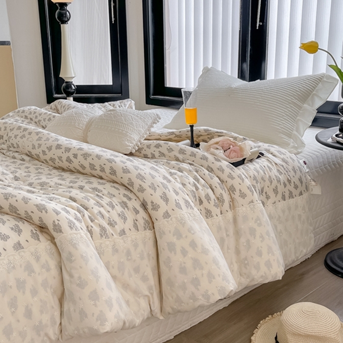 91家纺网 家纺一手货源 找家纺 莱豫家纺 2024新款法式复古针织花边夏被春秋被 南法假日