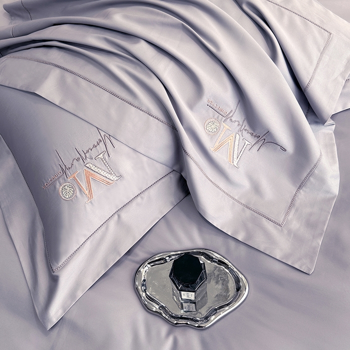 91家纺网 家纺一手货源 找家纺 琉宿家纺 2025新款50s双股长绒棉绣花四件套 倾世红颜-紫灰