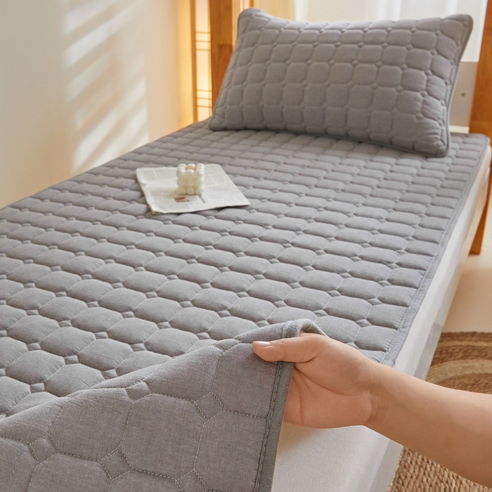 91家纺网 家纺一手货源 找家纺 鑫钰 2025新款学生宿舍A类水洗棉大豆夹棉系列-简格 简格-绅士灰