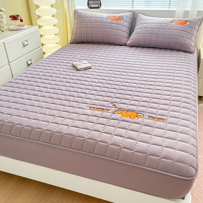 91家纺网 家纺一手货源 找家纺 鑫钰 2024新夹款刺绣大豆纤维床笠-幸运狗系列 幸运狗-烟紫