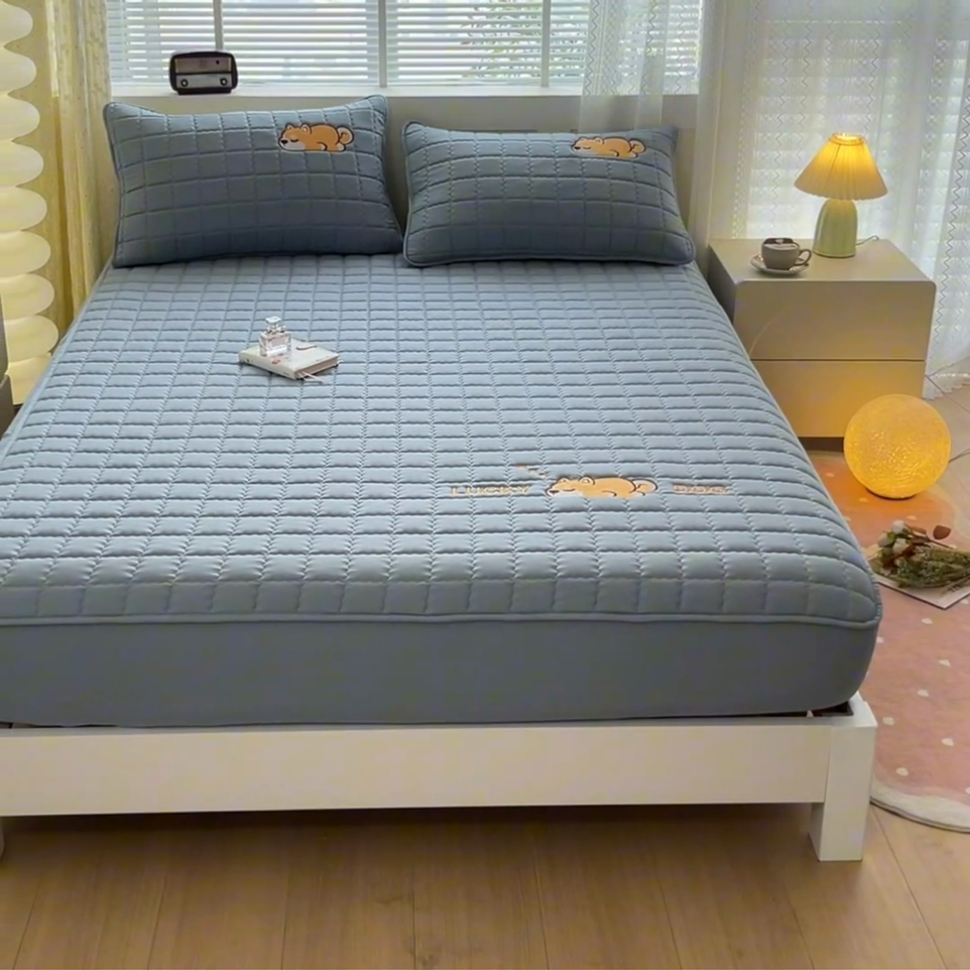 91家纺网 家纺一手货源 找家纺 鑫钰 2024新夹款刺绣大豆纤维床笠-幸运狗系列 幸运狗-雾霾蓝