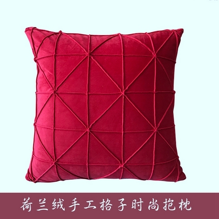91家纺网 家纺一手货源 找家纺 （总）爱家居 2025新款荷兰绒纯色手工褶皱米字格抱枕