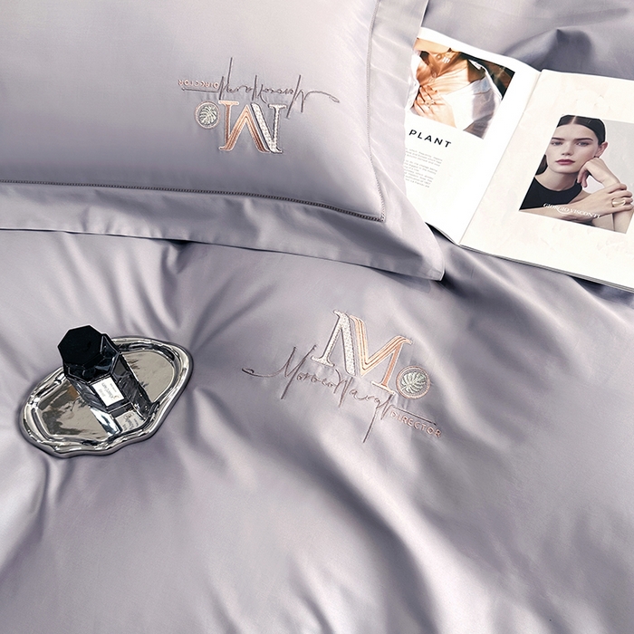 91家纺网 家纺一手货源 找家纺 琉宿家纺 2025新款50s双股长绒棉绣花四件套 倾世红颜-紫灰