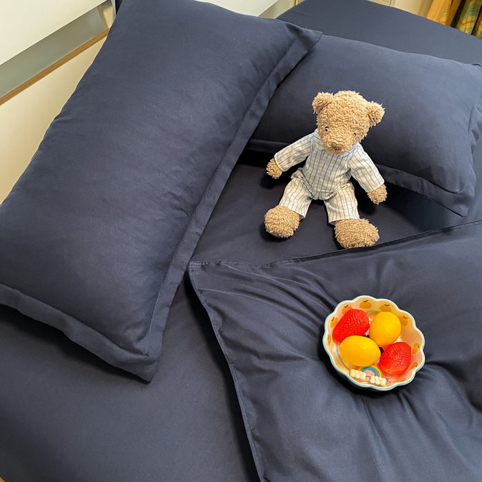 91家纺网 家纺一手货源 找家纺 悦织湾家纺 2025新款纯色床单款芦荟棉四件套 伯爵蓝