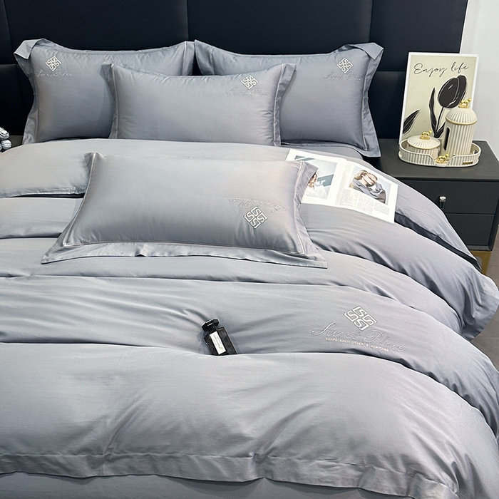 91家纺网 家纺一手货源 找家纺 琉宿家纺 2025新款50s双股长绒棉绣花四件套 时尚格调-绅士灰