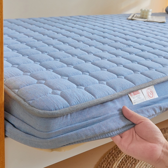 91家纺网 家纺一手货源 找家纺 鑫钰 2025新款学生宿舍A类水洗棉大豆夹棉系列-简格 简格-宾利蓝