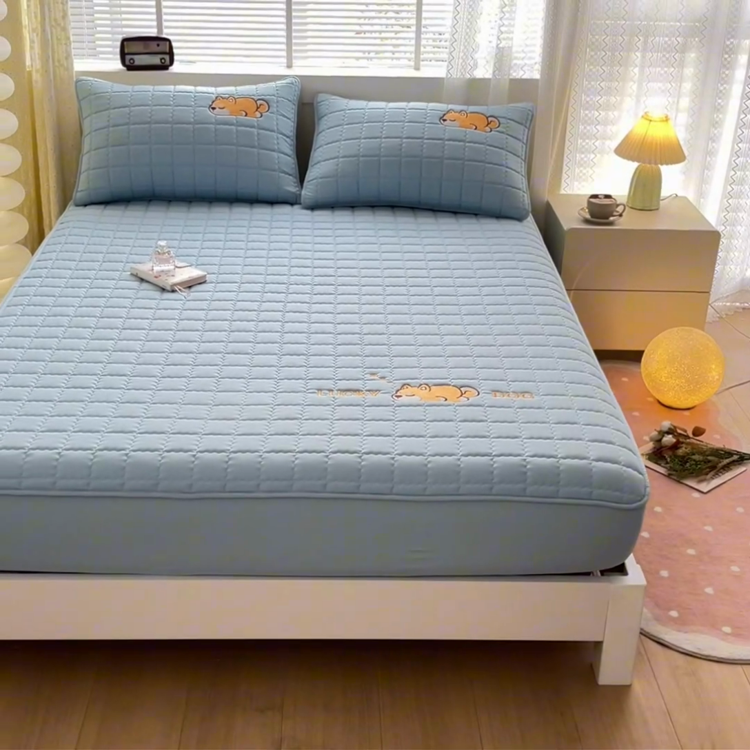 91家纺网 家纺一手货源 找家纺 鑫钰 2024新夹款刺绣大豆纤维床笠-幸运狗系列 幸运狗-湖水蓝