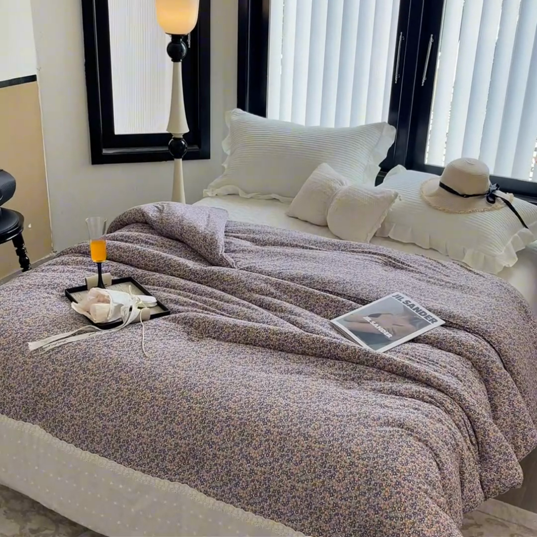 91家纺网 家纺一手货源 找家纺 莱豫家纺 2024新款法式复古针织花边夏被春秋被 紫梦