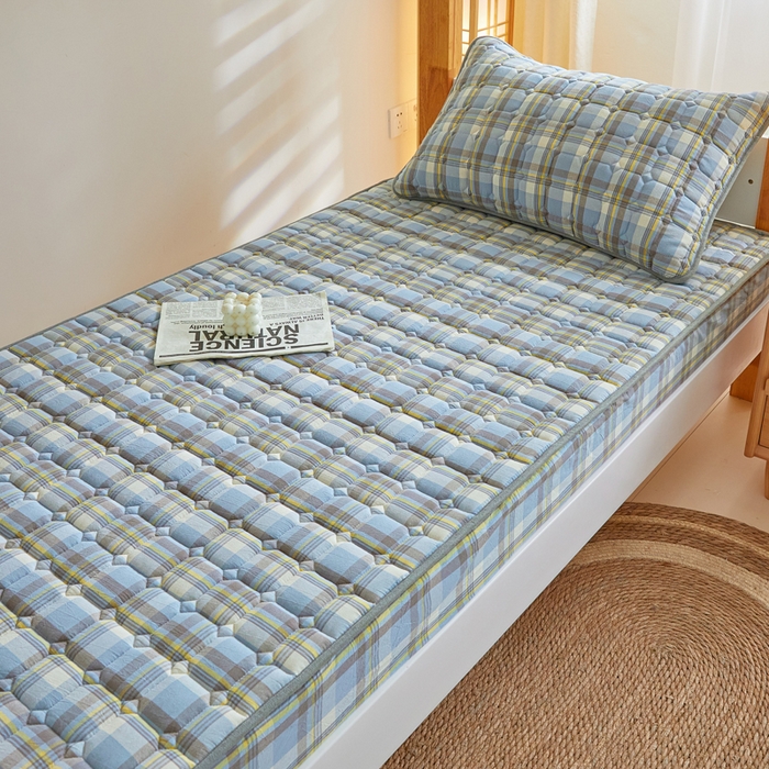 91家纺网 家纺一手货源 找家纺 鑫钰 2025新款学生宿舍A类水洗棉大豆夹棉系列-简格 简格-简希蓝