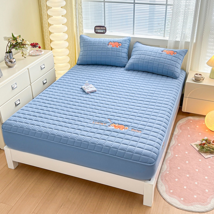 91家纺网 家纺一手货源 找家纺 鑫钰 2024新夹款刺绣大豆纤维床笠-幸运狗系列 幸运狗-雾霾蓝