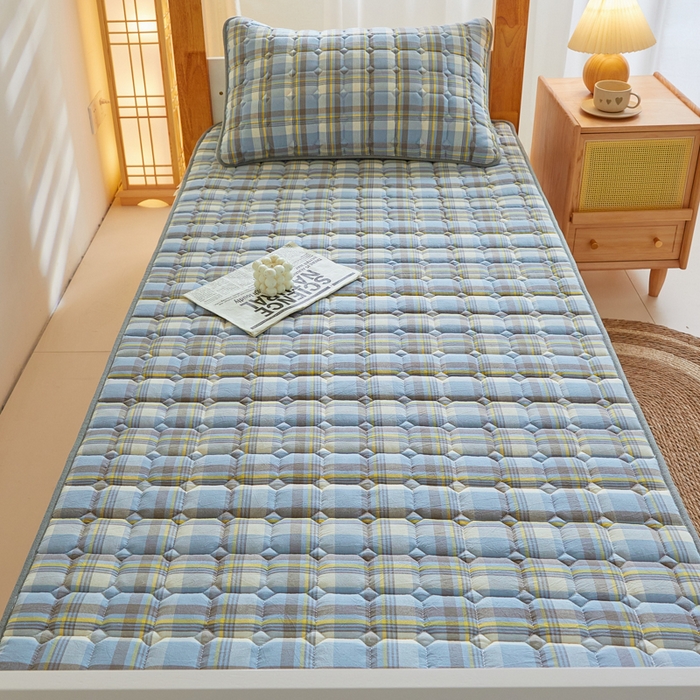 91家纺网 家纺一手货源 找家纺 鑫钰 2025新款学生宿舍A类水洗棉大豆夹棉系列-简格 简格-简希蓝